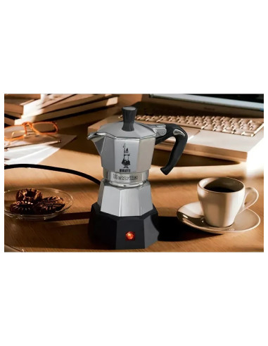 Электрическая гейзерная кофеварка...